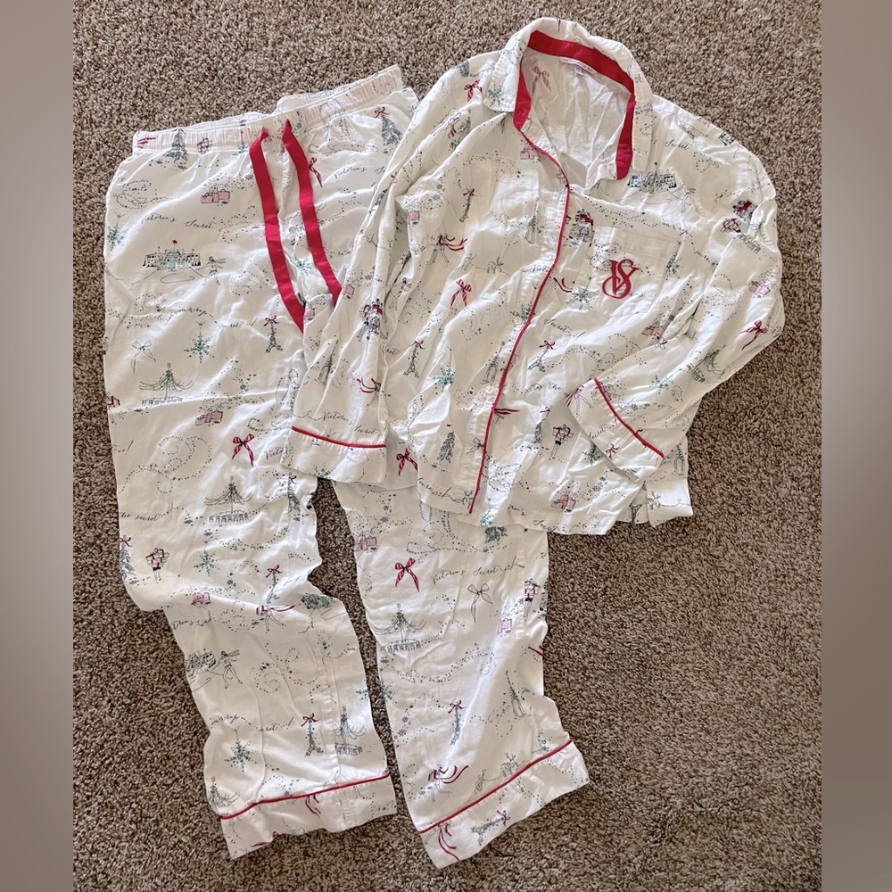 Victoria’s Secret Flannel Pajamas Medium